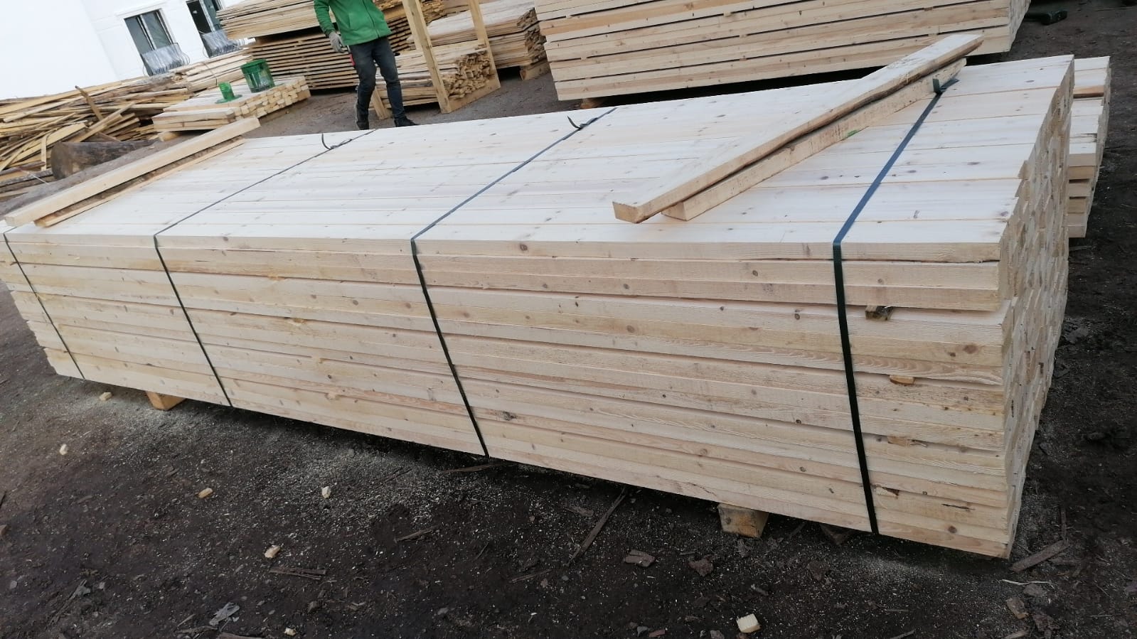 İhracat ve endüstriyel ahşap ambalaj paketleme ünitesi